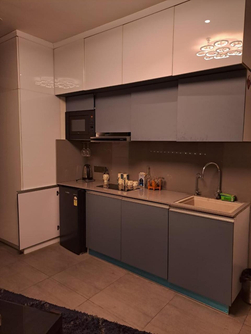 Uniqinn Noida Apartment New Delhi